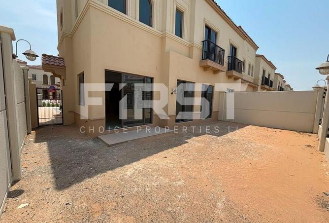 3-bed townhouse in Toledo · Vacant · Brand new — photo 3