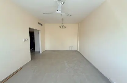 Apartment - 1 Bedroom - 2 Bathrooms for rent in Abu Shagara building - Abu shagara - Sharjah