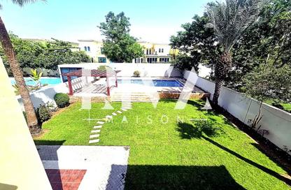 Villa - 3 - 3 for rent in District 8 - Jumeirah Park - Dubai