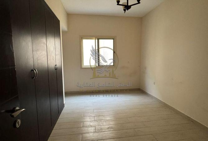 132035404 - Property Image 2