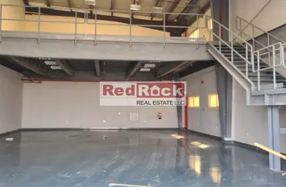 Warehouse - Studio - 1 Bathroom for rent in Al Sajaa Industrial - Al Sajaa - Sharjah