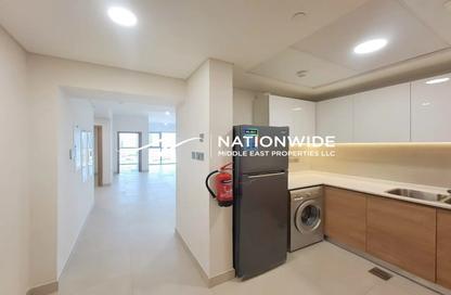 Apartment - 2 - 2 for sale in Radiant Square - City Of Lights - Al Reem Island - Abu Dhabi Apartment - 2 - 2 for sale in Radiant Square - City Of Lights - Al Reem Island - Abu Dhabi