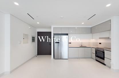 شقة - 2 - 2 للبيع في برج Marina Vista 2 - مارينا فيستا - إعمار بيتشفرونت - دبي هاربور - دبي