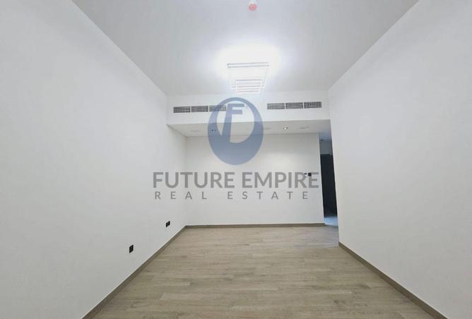 2MONTHS FREE LUXURIOUS 2BHK WITH BURJ KHALIFA VIEW photo 3