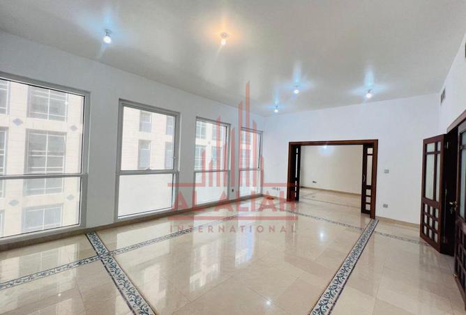 113704370 - Property Main Image