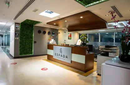 مكتب عمل جماعي - غرفة نوم - 4 حمامات للايجار في البرج المفرد - شارع الشيخ زايد - دبي