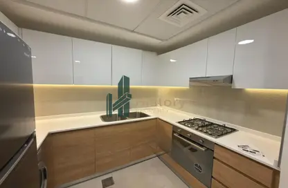 Apartment - 2 Bedrooms - 2 Bathrooms for sale in Radiant Square - City Of Lights - Al Reem Island - Abu Dhabi