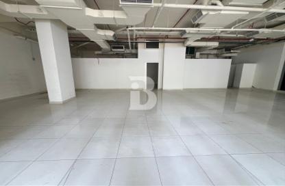 Shop - Studio for rent in Bahwan Tower Downtown - Downtown Dubai - Dubai