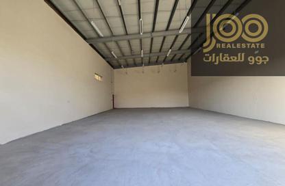 Warehouse - Studio - 1 for rent in Umm Al Thuoob - Umm Al Quwain