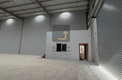 Warehouse - Studio - 1 for rent in Al Sajaa - Sharjah