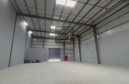 Warehouse - Studio - 1 for rent in Al Sajaa - Sharjah