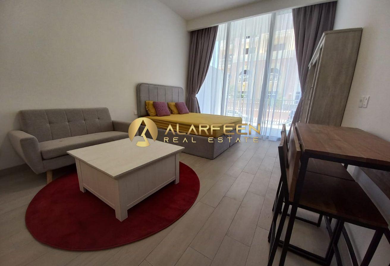READY TO MOVE | FULLY FURNISHED | PRIME LOCATION photo 2