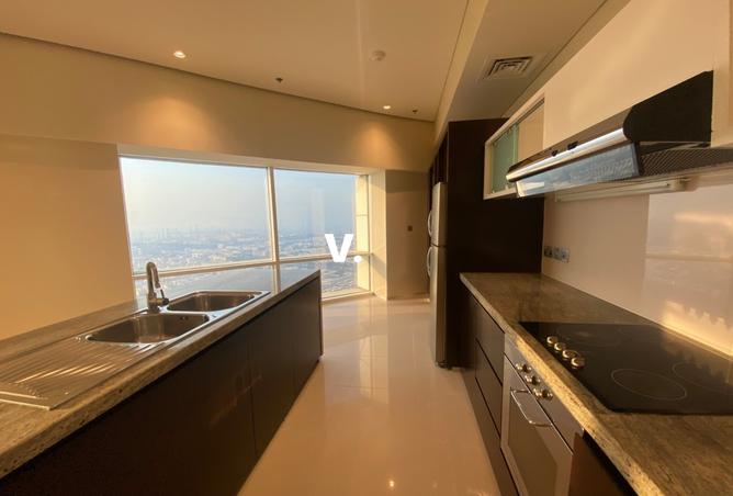 4-6 Cheques | Free AC | Close to Metro