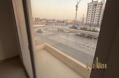 شقة - 2 غرف نوم - 3 حمامات للبيع في قرية الاميرة - الياسمين - عجمان