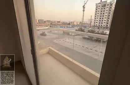 شقة - 2 غرف نوم - 3 حمامات للبيع في قرية الاميرة - الياسمين - عجمان