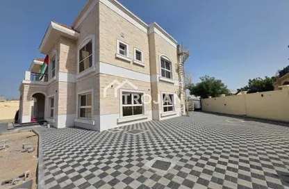 Villa - 5 Bedrooms - 7 Bathrooms for rent in Al Quoz 2 - Al Quoz - Dubai