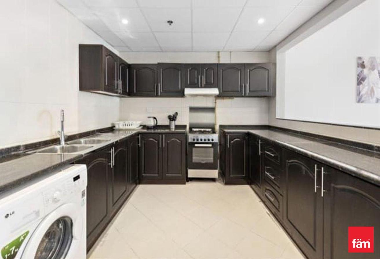 Ready To Move | Chiller Free | Fully Furnished photo 7