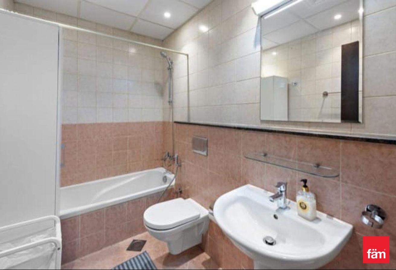 Ready To Move | Chiller Free | Fully Furnished photo 9