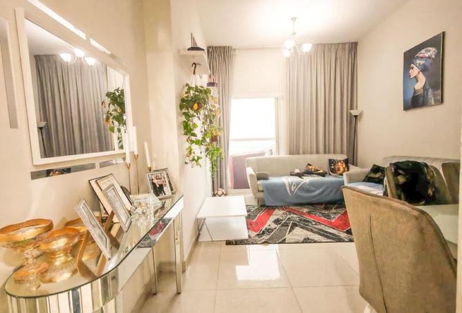 Furnished apartment for annual rent near Dubai