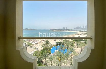 Apartment - 2 Bedrooms - 3 Bathrooms for rent in Al Das - Shoreline Apartments - Palm Jumeirah - Dubai