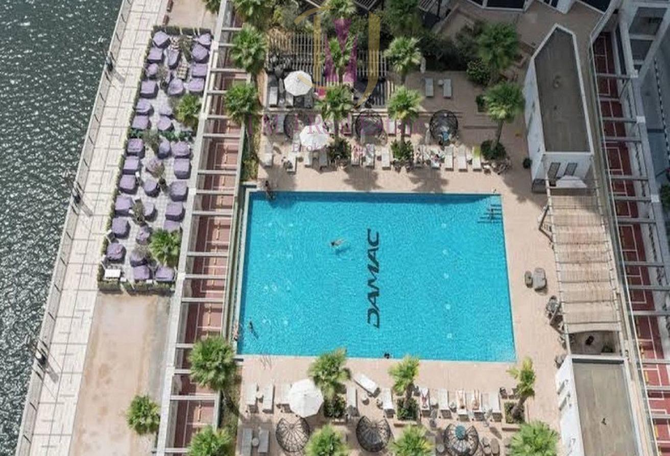 Fully Furnished Studio | High Floor | Canal View photo 9