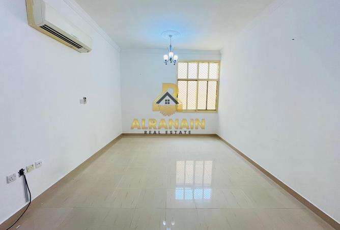 128832136 - Property Main Image