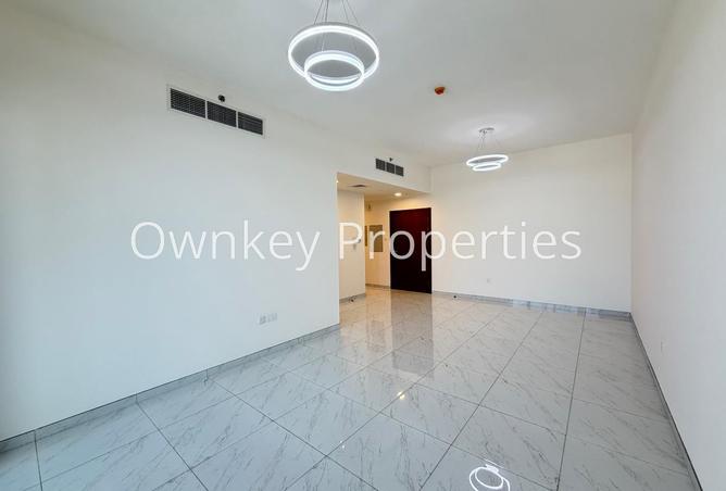 72721187 - Property Image 3