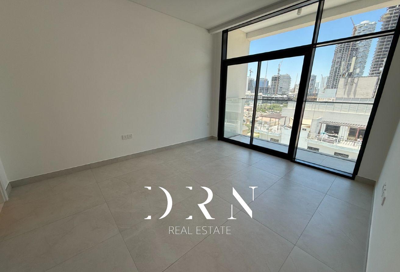 View of Villas | Highest Floor | Vacant Now photo 7
