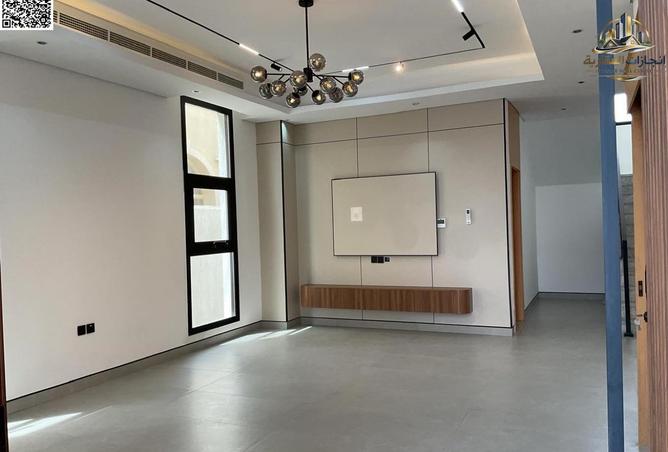 73113702 - Property Image 2