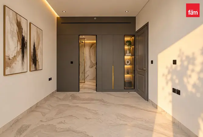 162801337 - Property Image 2