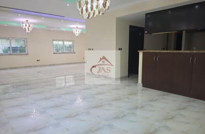 Villa - 4 - 5 for rent in District 7 - Jumeirah Park - Dubai
