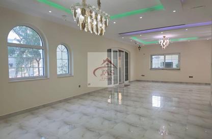 Villa - 4 - 5 for rent in District 7 - Jumeirah Park - Dubai