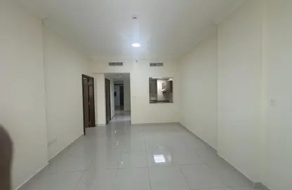 شقة - غرفة نوم - 2 حمامات للايجار في الورقاء - دبي شقة - غرفة نوم - 2 حمامات للايجار في الورقاء - دبي