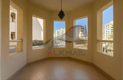 Apartment - 2 Bedrooms - 3 Bathrooms for rent in Abu Keibal - Shoreline Apartments - Palm Jumeirah - Dubai