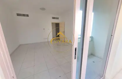 Apartment - 3 Bedrooms - 2 Bathrooms for rent in Taliatela Street - Al Nahda - Sharjah