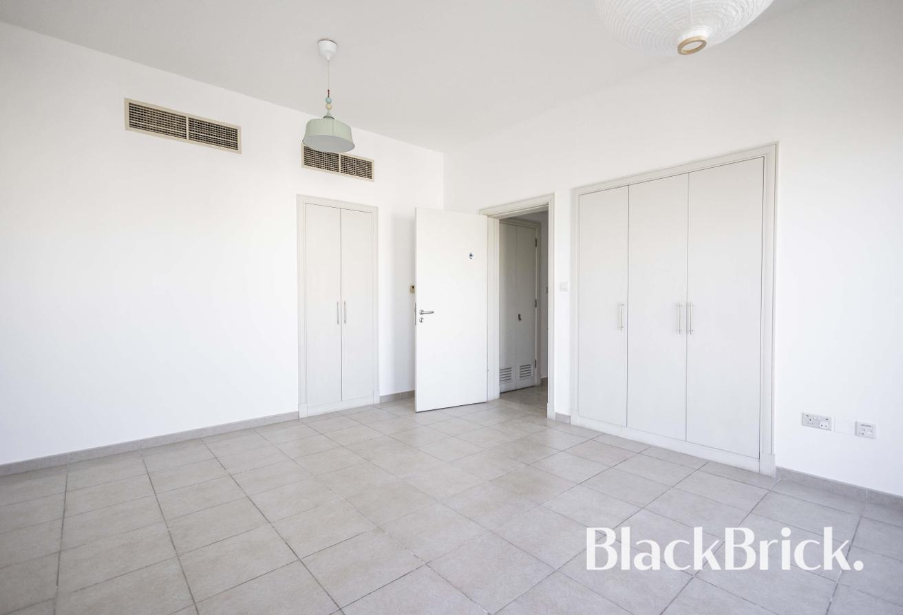 Vacant Now | 5 Beds | Great Location photo 10