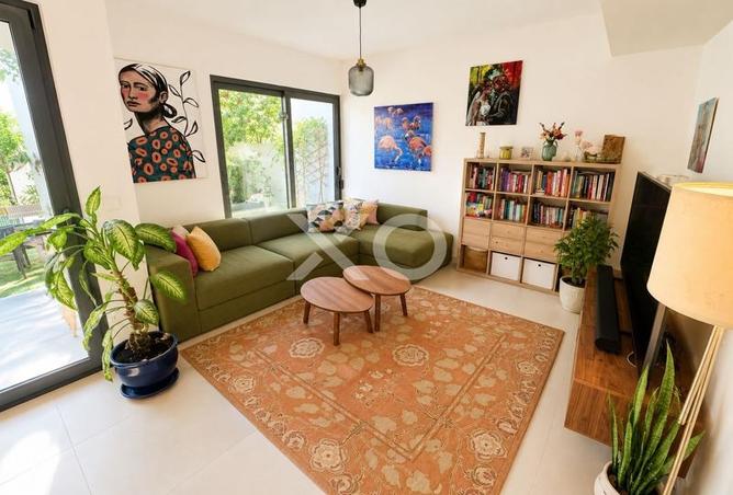 104119950 - Property Image 2