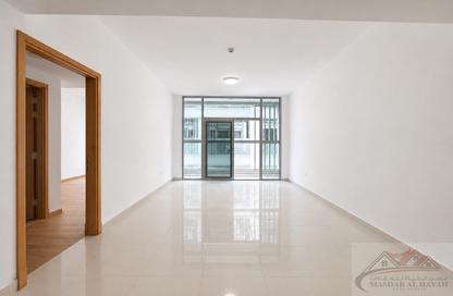 Apartment - 1 Bedroom - 2 Bathrooms for rent in Muwaileh 29 Building - Muwaileh - Sharjah