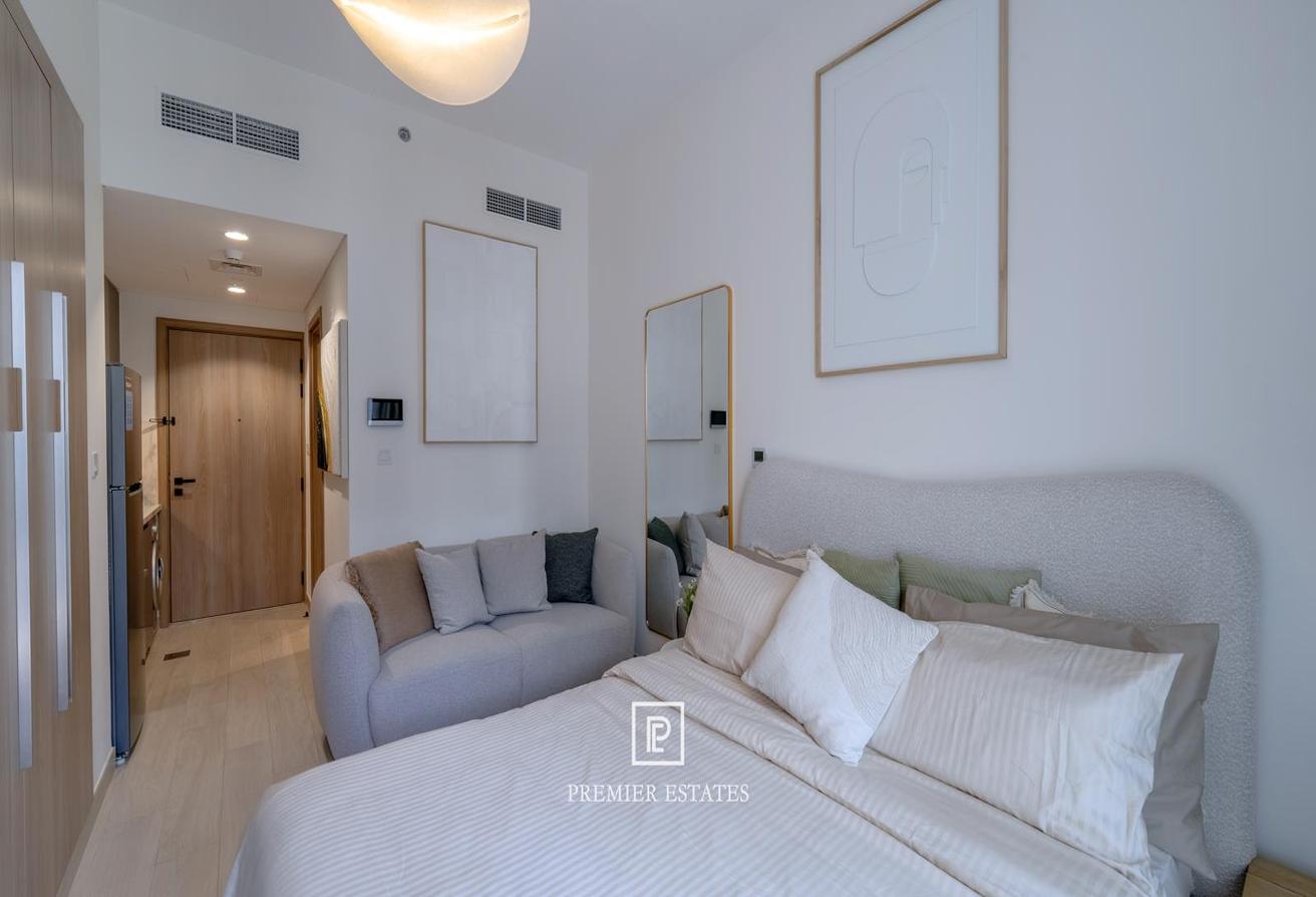 Vacant Studio | Furnished | Ready to Move In photo 4