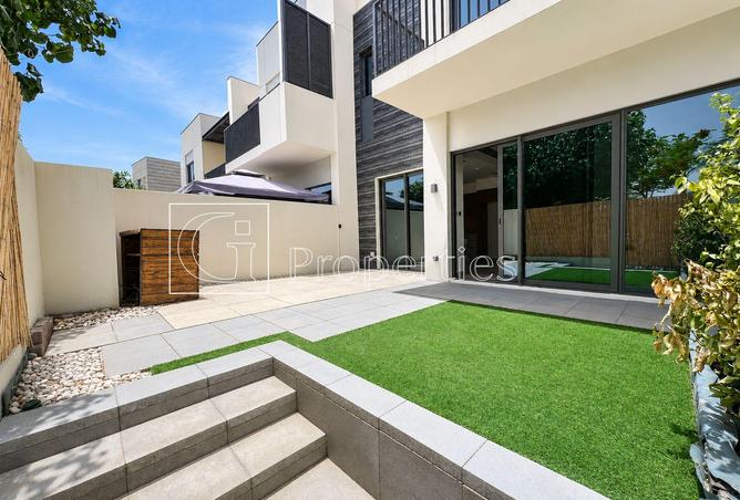 92717949 - Property Image 3