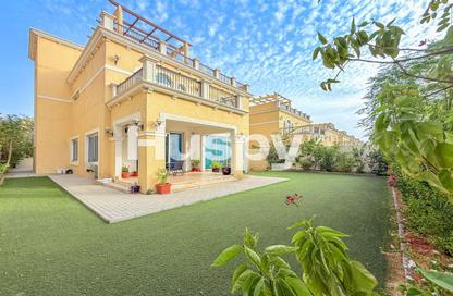 Villa - 4 - 5 for sale in District 9 - Jumeirah Park - Dubai