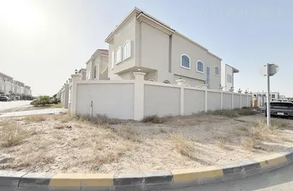 Villa - 4 Bedrooms - 6 Bathrooms for rent in Hoshi 1 - Hoshi - Al Badie - Sharjah