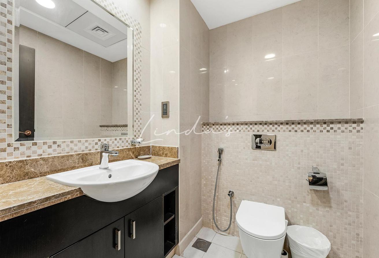 Stunning View | Fully furnished | Ready to move in photo 10