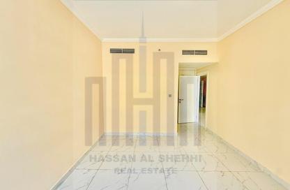 Apartment - 1 Bedroom - 2 Bathrooms for rent in Muwailih Building - Muwaileh - Sharjah