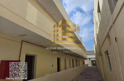 سكن عمال - استوديو - 8 حمامات للايجار في الجرف 2 - الجرف - عجمان وسط المدينة - عجمان