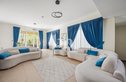 Villa - 4 - 3 for rent in Legacy Nova Villas - District 9 - Jumeirah Park - Dubai