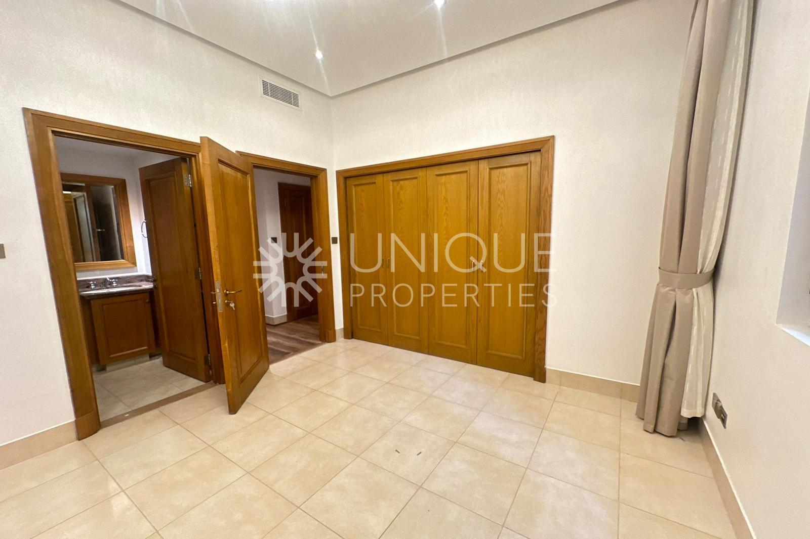 Unique 2 Bedroom Residence | Private Garden