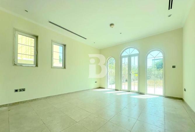 71086900 - Property Image 2