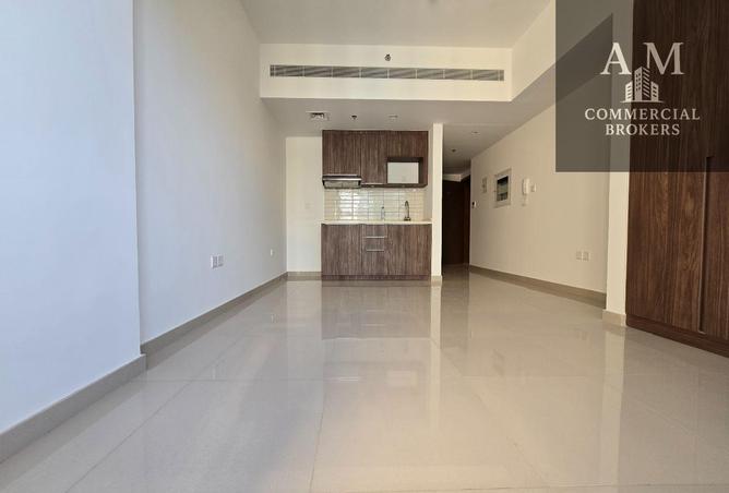 93998592 - Property Image 2