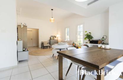 Villa - 3 Bedrooms - 3 Bathrooms for rent in Springs 2 - The Springs - Dubai Villa - 3 Bedrooms - 3 Bathrooms for rent in Springs 2 - The Springs - Dubai